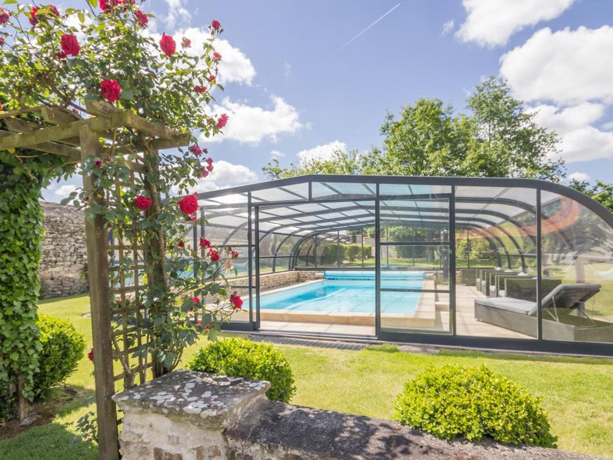 Gite De Charme Avec Piscine Chauffee Et Wifi - 2 Chambres - Fr-1-306-803 Chateauthebaud Bagian luar foto